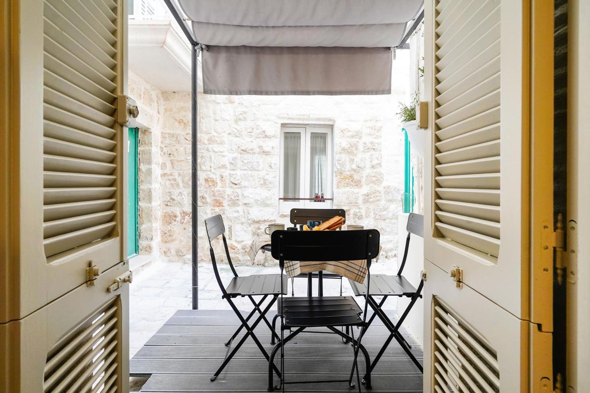 Vico Farinella Apartment By Barbarhouse Polignano a Mare Bagian luar foto