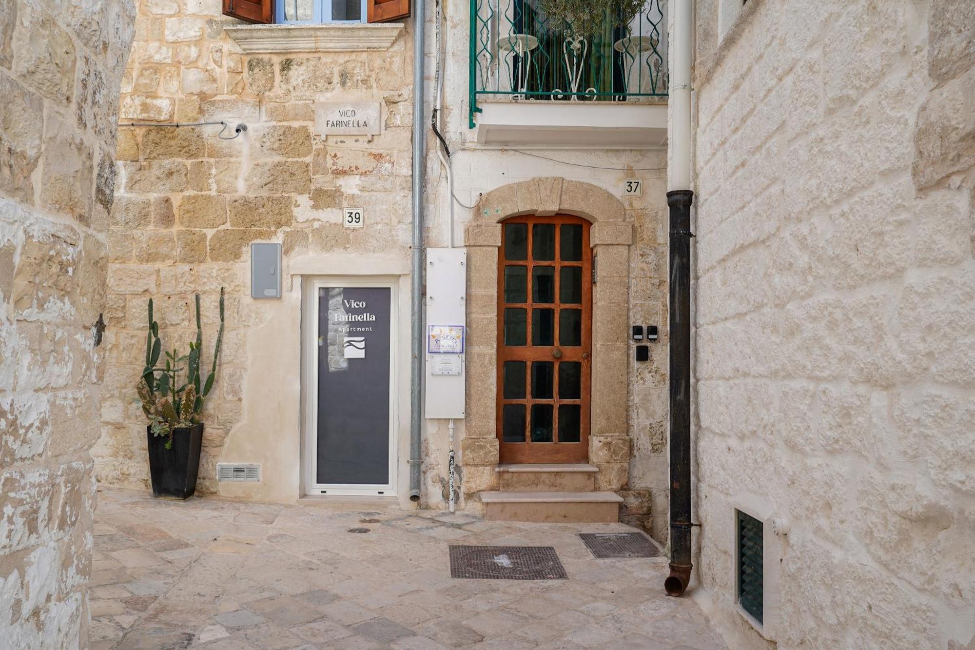 Vico Farinella Apartment By Barbarhouse Polignano a Mare Bagian luar foto